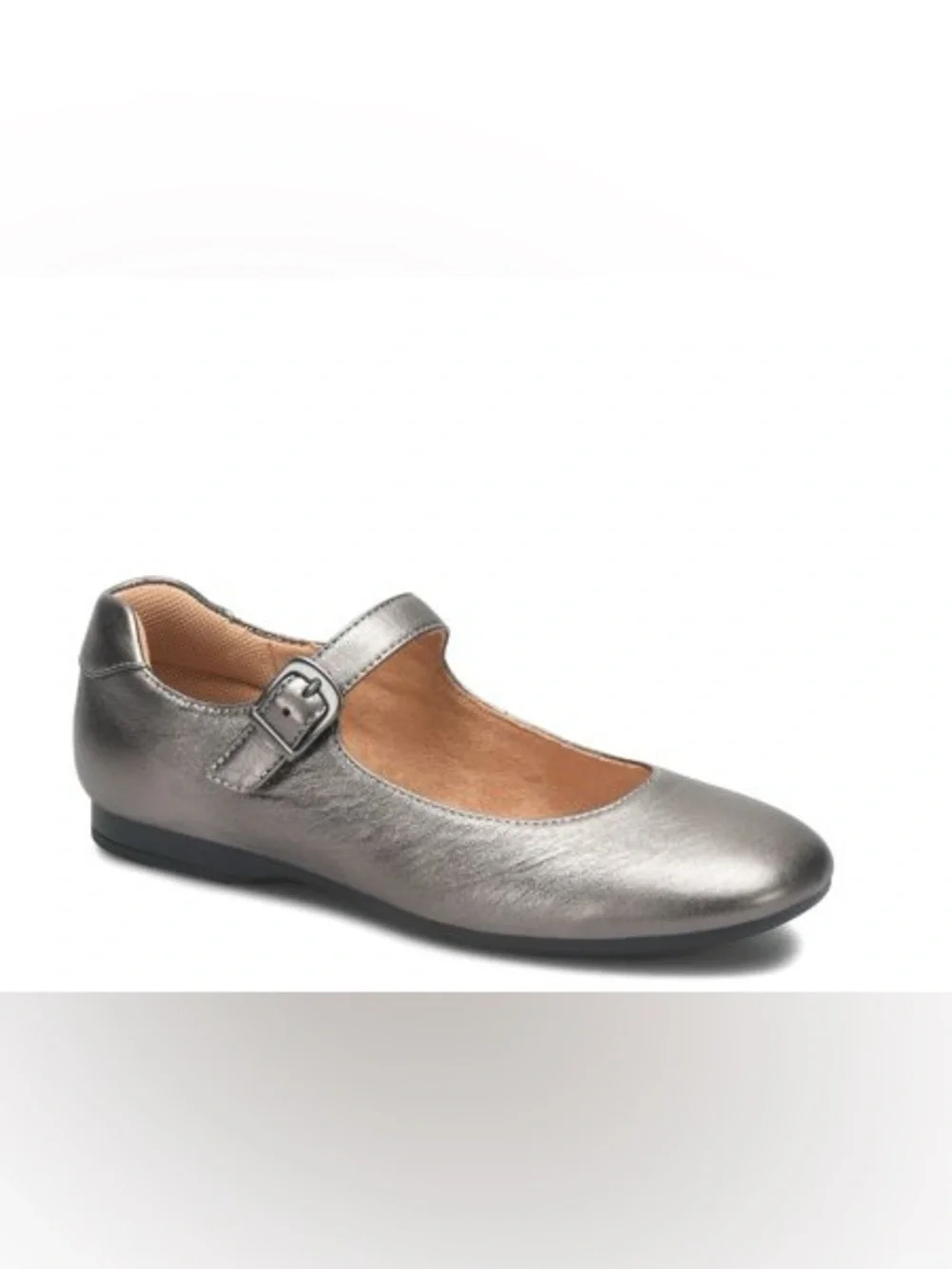 NWOT Comfortiva Metallic Mary Jane Flat in Silver size 7